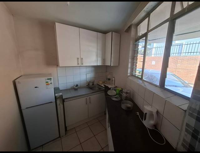 3 BEDROOM APARTMENT FOR SALE IN SUNNYSIDE